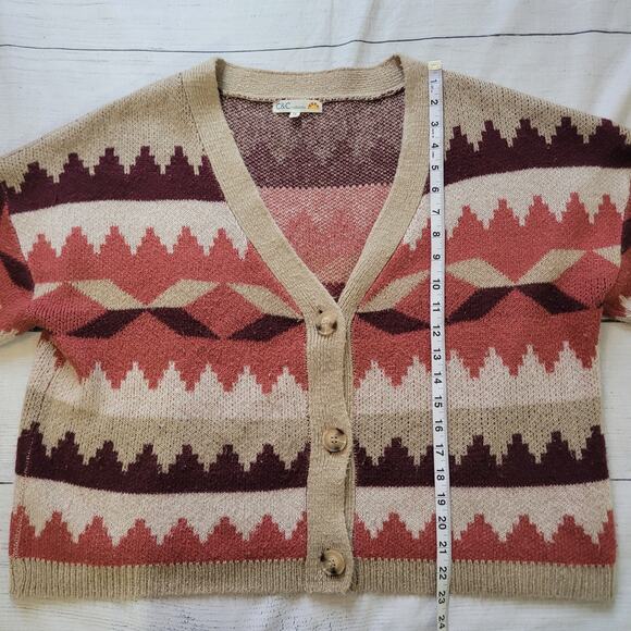 C&C California Size 1x	Women's Plus Size Cardigan Sweater Aztec Neutral Colors - Picture 6 of 10